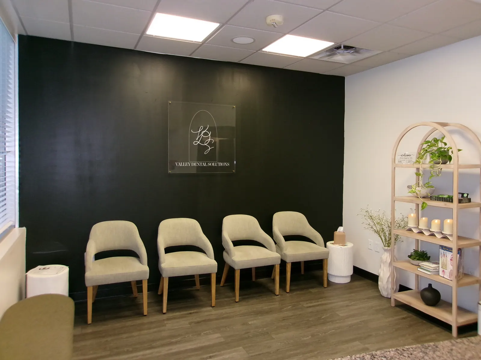 Comfortable waiting room at Valley Dental Solutions in Chandler